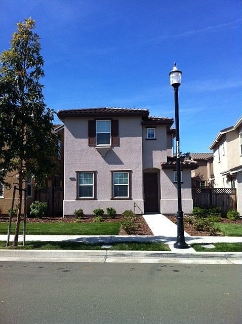 1st image of 5305 Birdie Ct
