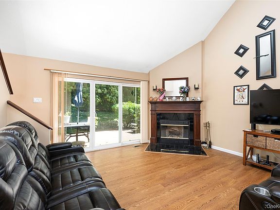 2nd image of 3501 Homestead Court