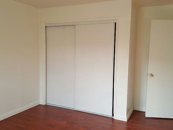 4th image of 415 Pomelo Ave APT D