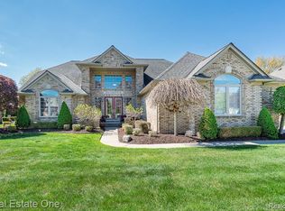 14278 Larkspur Dr, Shelby Township, MI 48315
