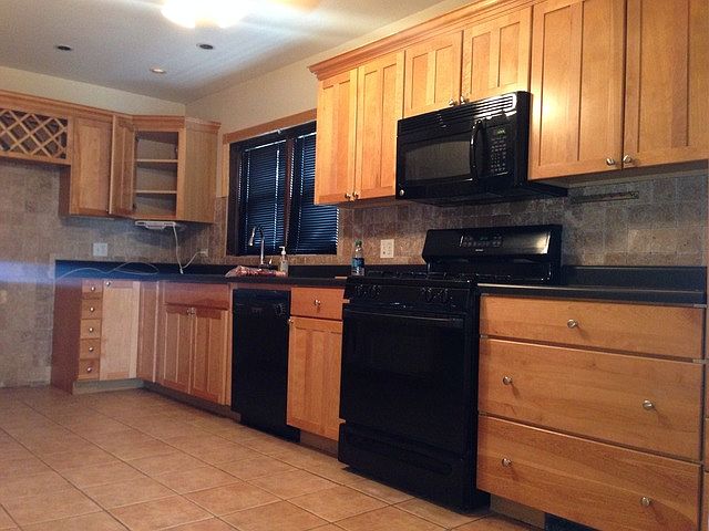 2nd image of 4829 S Lamon Ave