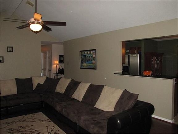 5th image of 731 Ted Pickett Ln