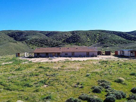 3rd image of 44132 Munz Ranch Rd