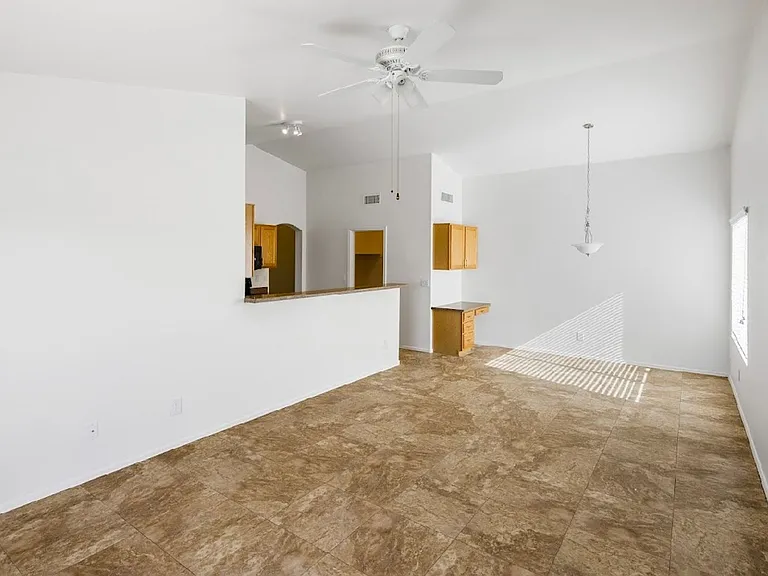 3106 N Sea Pnes — Photo 11
