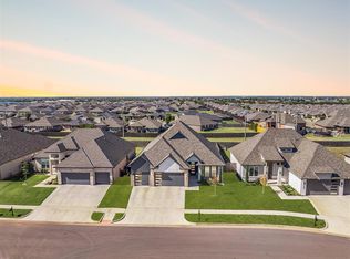 15801 Capri Ln, Edmond, OK 73013