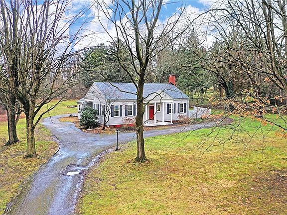3rd image of 1107 Mansell Dr