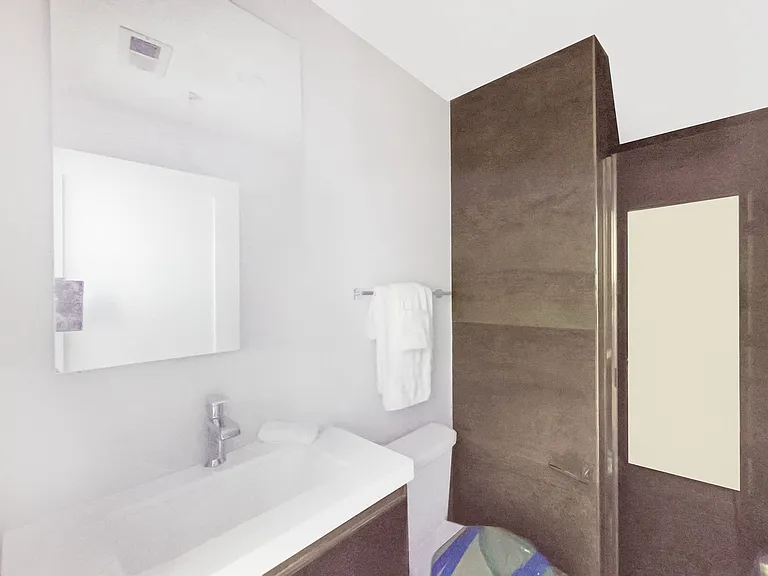 33 Hermon St — Photo 14