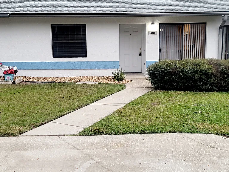 410 Landing Blvd — Photo 2