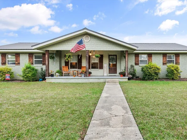 301 Clarendon Ave, Petal, MS 39465