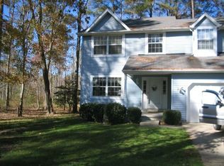 21309 S Essex Dr, Lexington Park, MD