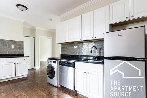 648.5 W Roscoe St #3N Photo 1
