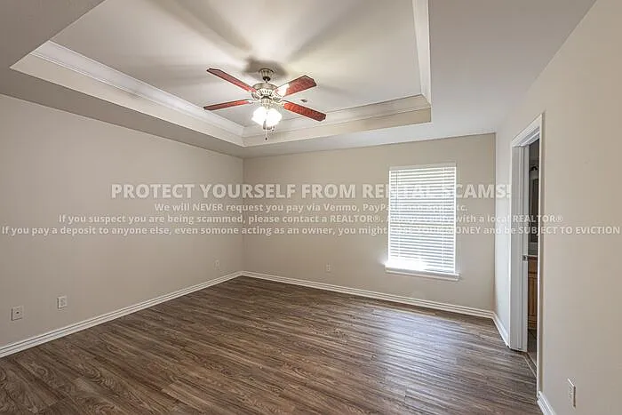 1674 N Hazeltine Dr — Photo 8