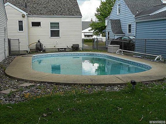 4th image of 126 Burdette Dr