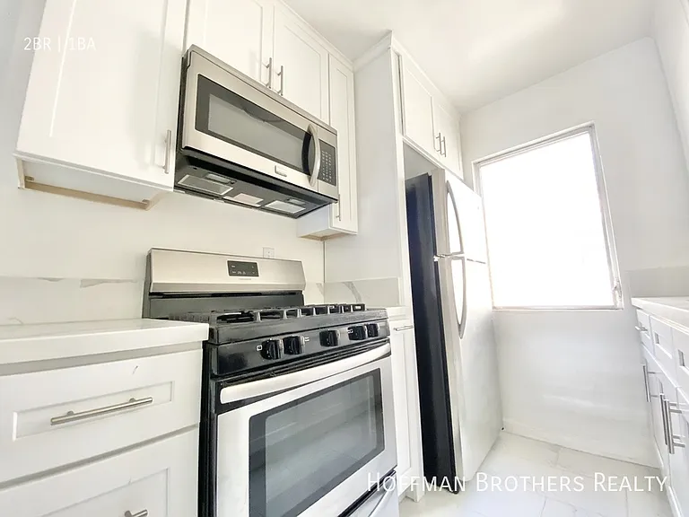 3637 Keystone Ave #16 — Photo 2