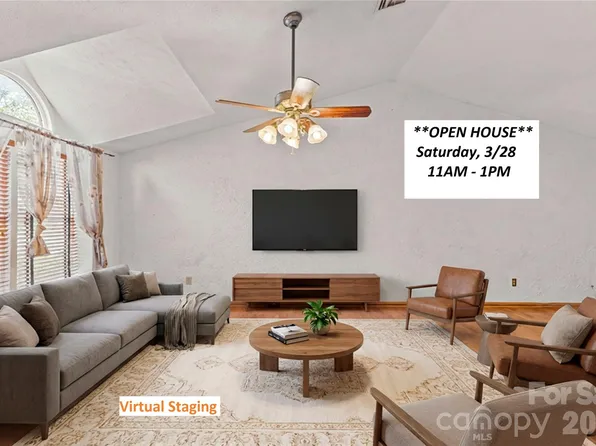 11826 Merriweather Dr, Charlotte, NC 28273