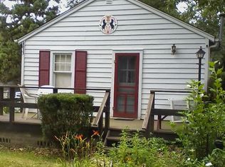 2 Pirate St, Riverhead, NY 11901