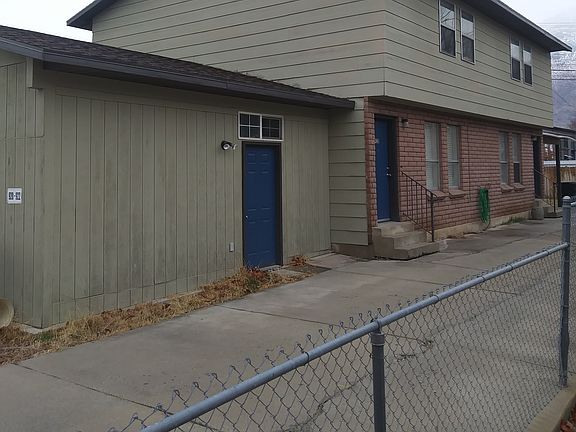 922 side is a the far end