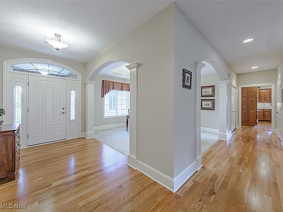 3rd image of 7255 Colonial Hills Dr