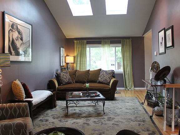 Living Rm W. Skylights