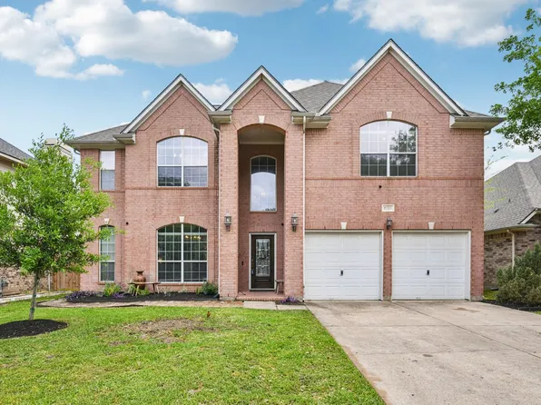 17711 Creek Bluff Ln, Cypress, TX 77433