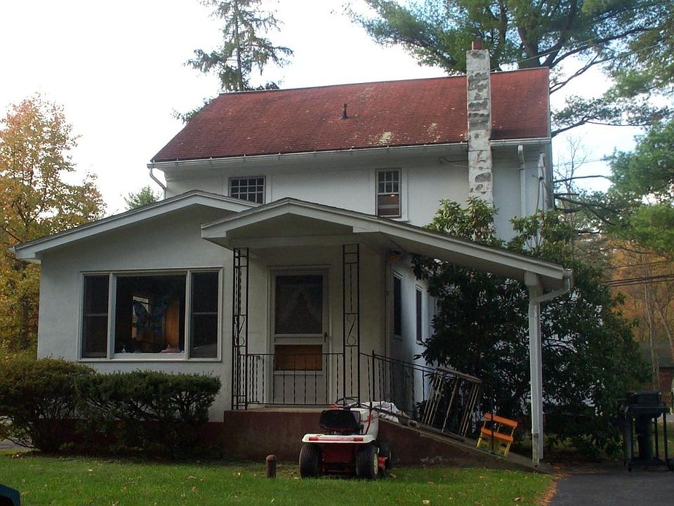 2nd image of 870 Park Ave