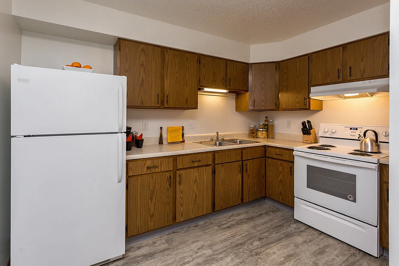 North Liberty Park Apartments — Photo 3