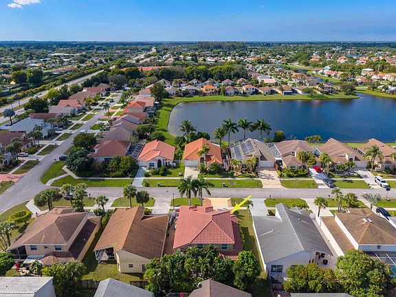 3rd image of 18956 La Costa Lane