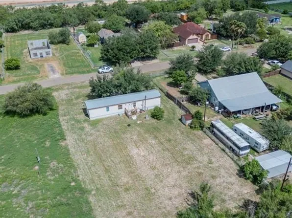 9802 Via Sol Dr, Edinburg, TX 78541