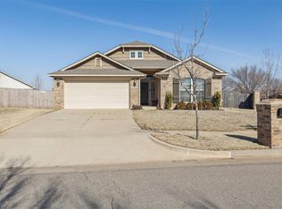 19117 Hecho Dr, Edmond, OK 73012