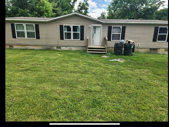 1205 3rd Ave, Belleville, IL 62220