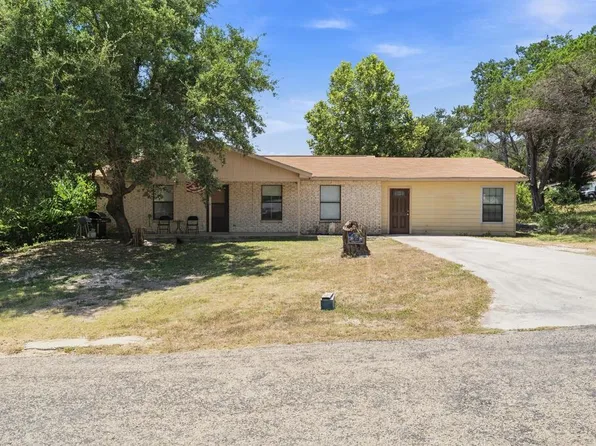 112 Cedro Vista Dr, Kerrville, TX 78028