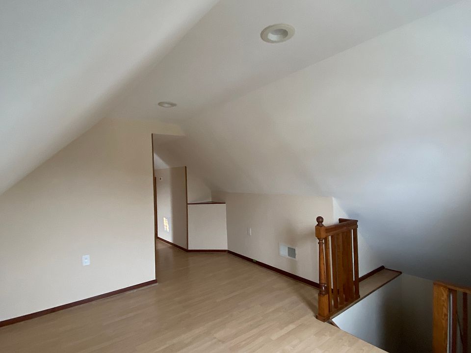 Bonus Loft Space