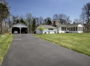 12 Ridge Ln, Hackettstown, NJ 07840