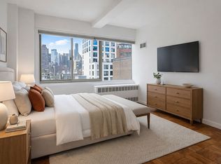 240 E 55th St APT 9H, New York, NY