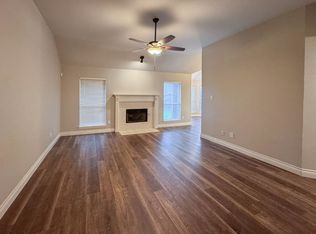 779 N Valley Pkwy, Lewisville, TX 75077