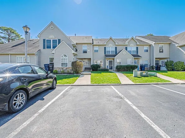 2714 Falcon Ct #2714, Mays Landing, NJ 08330
