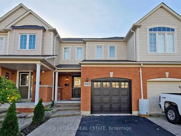 8 Bonello Cres, Whitby, ON L1R 3N6