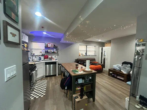 2051 W Iowa St #Ga, Chicago, IL 60622