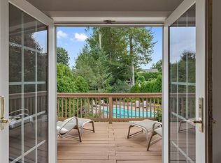 48 Anpell Dr, Scarsdale, NY 10583