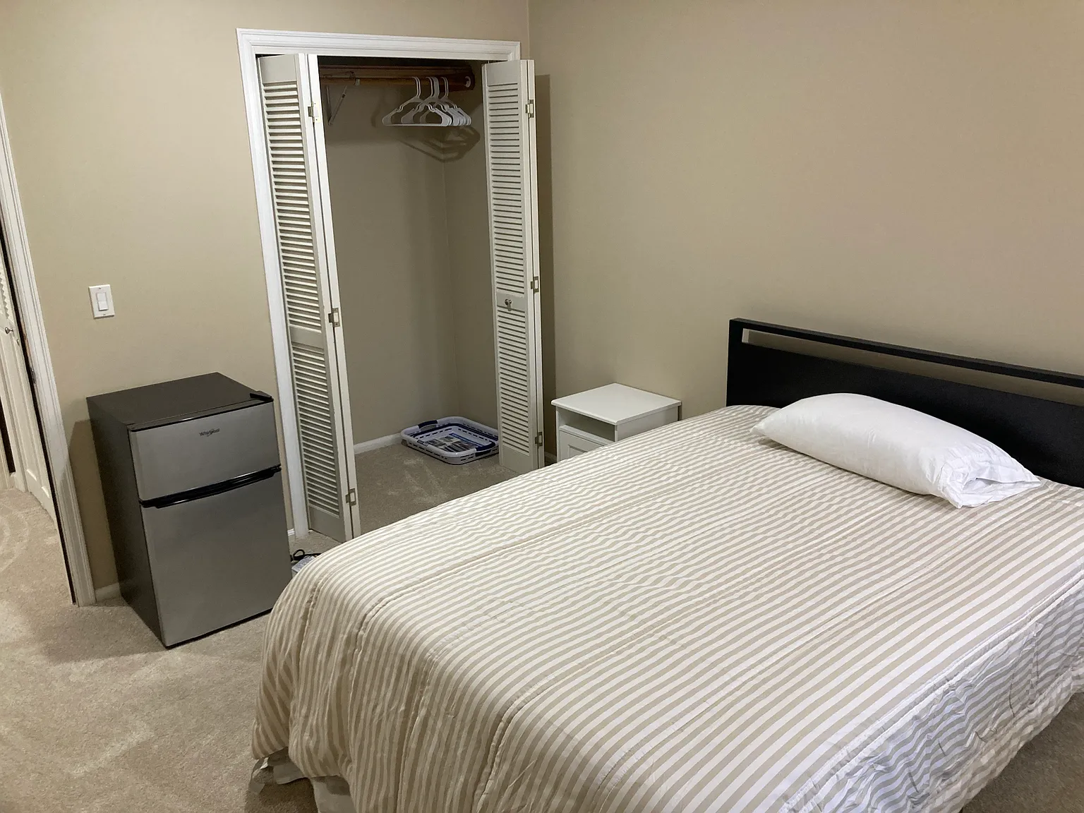 7 bed, 3150 sqft, $950 — Photo 4