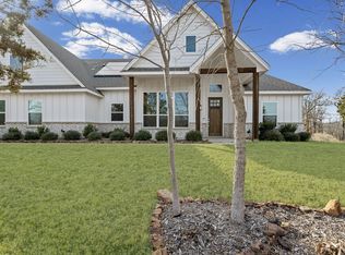 1045 Churchill Ln, Millsap, TX 76066