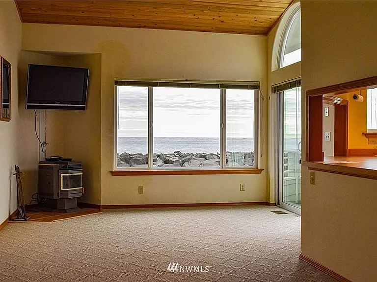 1499 Diamond Head Ave SW #2 — Photo 5