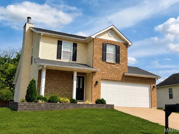 140 Majestic Lakes Blvd, Moscow Mills, MO 63362