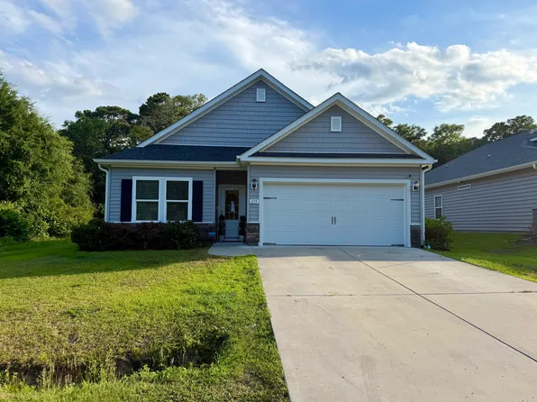 215 Coachman Dr, Pawleys Island, SC 29585
