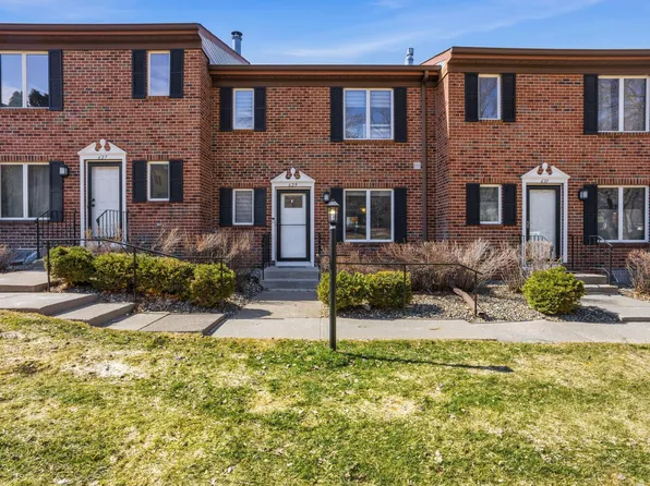 629 Maple Park Dr, Mendota Heights, MN 55118