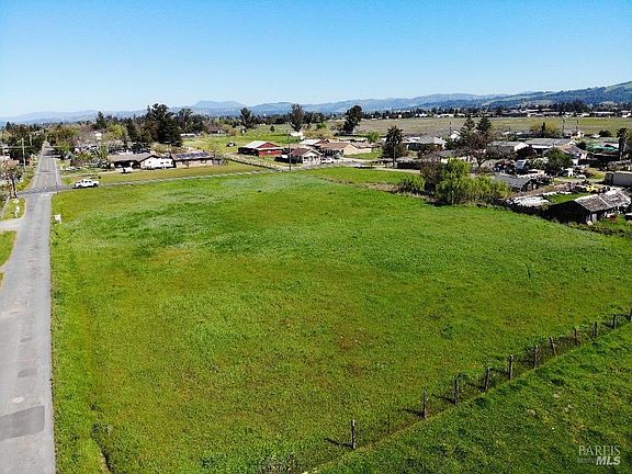 4th image of 3850 Primrose Avenue