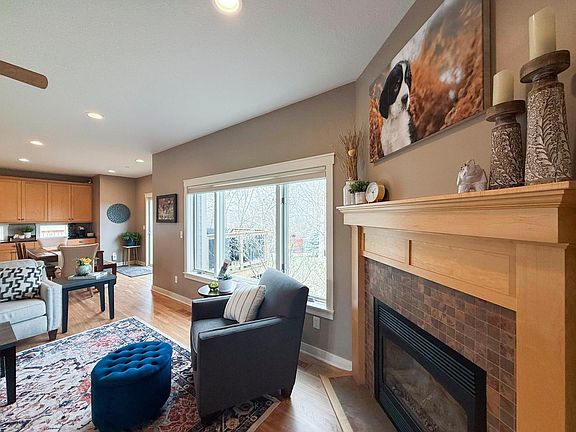 5th image of 4101 Stone Point Dr NE