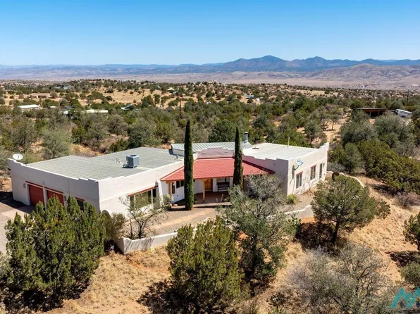 27 T Bar T Dr, Silver City, NM 88061