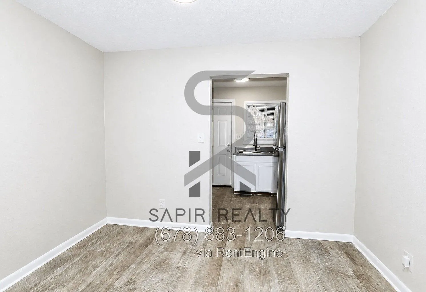 2 bed, 1.5 bath, 760 sqft, $950 — Photo 2