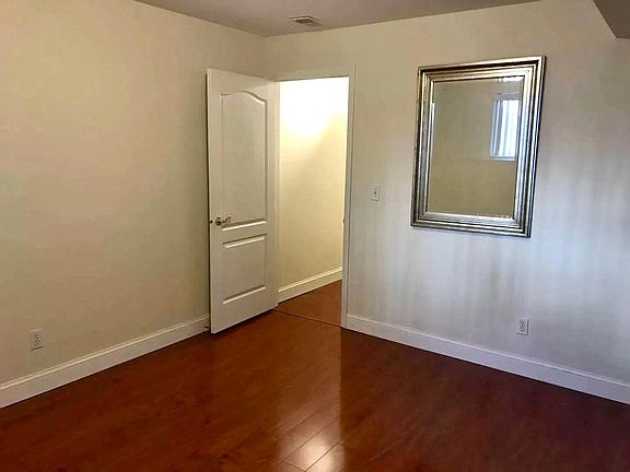 4th image of 197 Essex Dr #1F